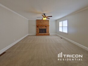 1041 Henry Terrace in Lawrenceville, GA - Building Photo - Building Photo