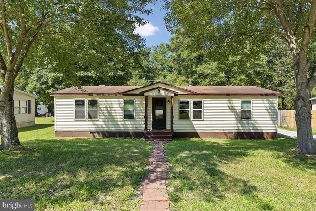 property at 21535 Forest Run Dr