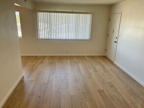 Maple 2 in West Sacramento, CA - Building Photo - Building Photo