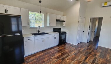 1 Sara Ann Dr in Little Rock, AR - Building Photo - Building Photo