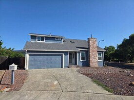1821 Howe St in Fairfield, CA - Building Photo