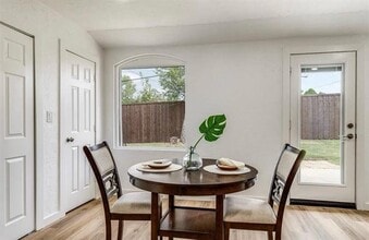 3657 High Vista Dr in Dallas, TX - Building Photo - Building Photo