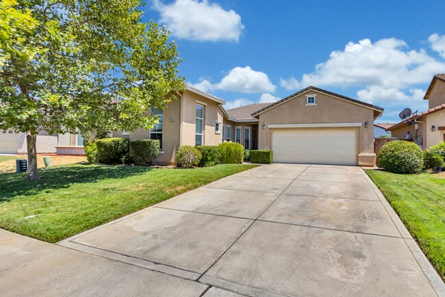 10159 Festa Ct in Elk Grove, CA - Foto de edificio - Building Photo