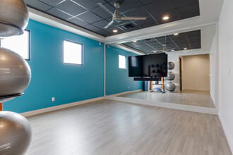 Bloom at Deer Valley in Phoenix, AZ - Building Photo - Interior Photo