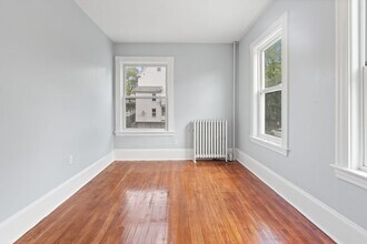 24 Vinton St in Worcester, MA - Building Photo - Building Photo