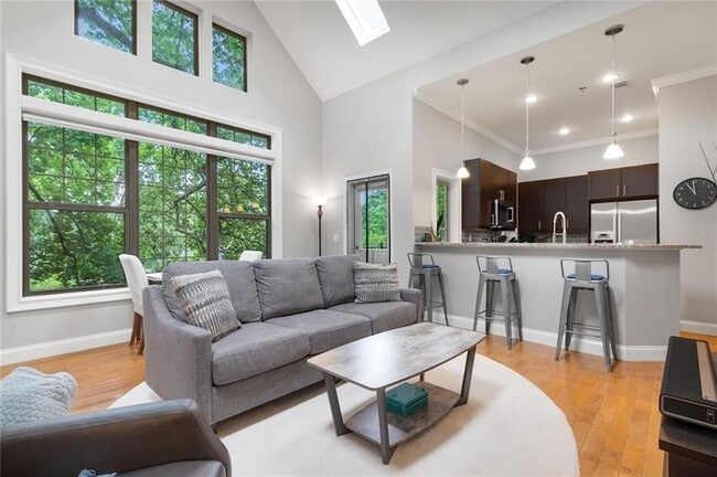 property at 1903 Anjaco Rd NW