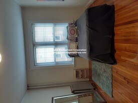 90 Maple St in Malden, MA - Building Photo