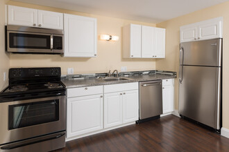 Lake Heights Apartments in Hamburg, NY - Building Photo - Interior Photo