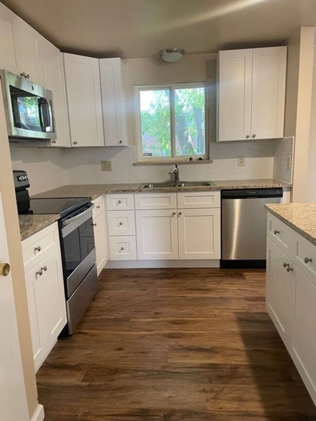 property at 4325 Comanche Dr