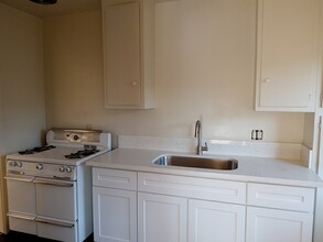 2323 W 6th St, Unit #7 in Los Angeles, CA - Building Photo - Building Photo