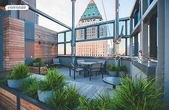 306 W 48th St in New York, NY - Building Photo - Building Photo