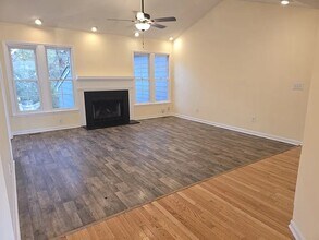 2312 Fields of Broadlands Dr in Raleigh, NC - Foto de edificio - Building Photo