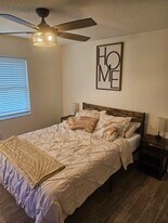 387 S McMullen Booth Rd, Unit 15 in Clearwater, FL - Building Photo