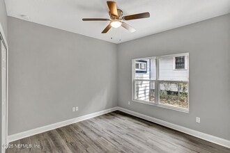 938 Alderside St in Jacksonville, FL - Building Photo - Building Photo