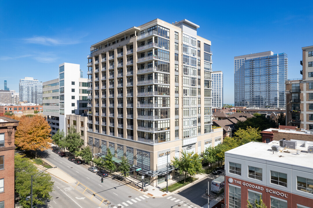 1933 S Indiana Ave in Chicago, IL - Building Photo