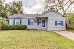 2448 NW 42nd St in Oklahoma City, OK - Building Photo