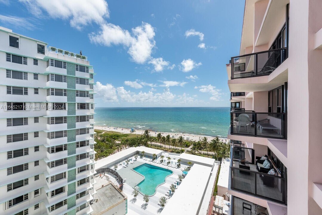 5225 Collins Ave in Miami, FL - Building Photo