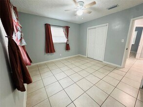 2121 W Powhatan Ave in Tampa, FL - Building Photo - Building Photo