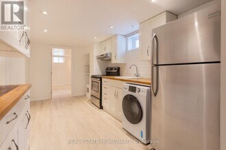 115 Porchester Dr in Toronto, ON - Building Photo - Building Photo