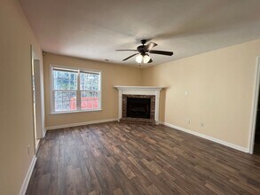 5977 Burgaw Hwy in Maple Hill, NC - Building Photo - Building Photo