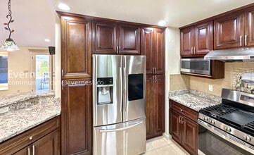 19973 Pear Tree Ct in Cupertino, CA - Foto de edificio - Building Photo