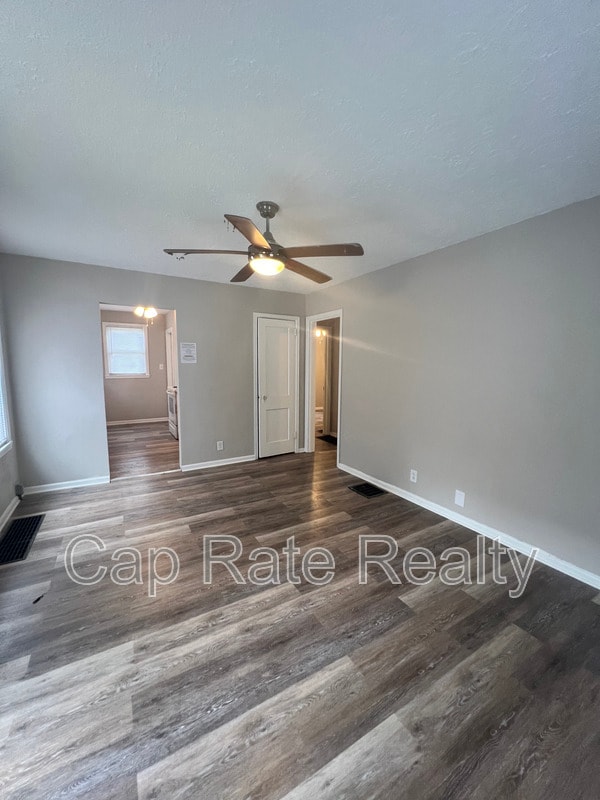 2769 McGuffey Rd in Columbus, OH - Building Photo - Building Photo