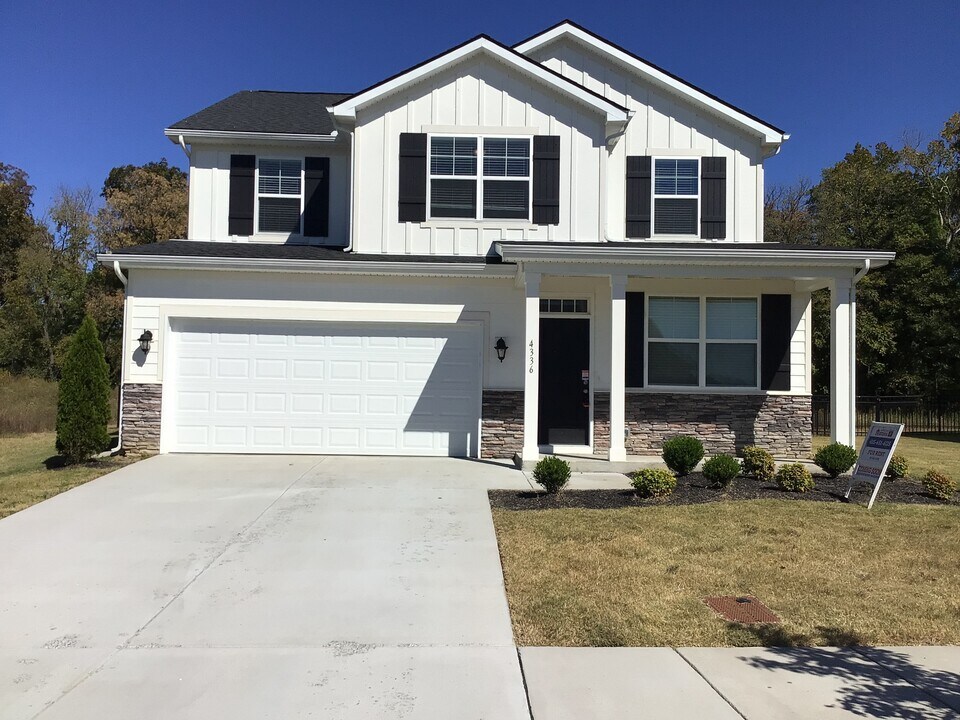 4336 Longfellow Dr in Nashville, TN - Building Photo