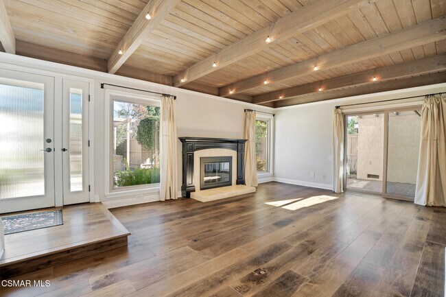 property at 2995 Dogwood Cir