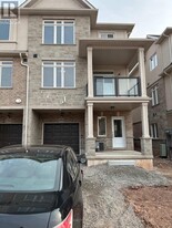154 Sonoma Ln in Hamilton, ON - Building Photo