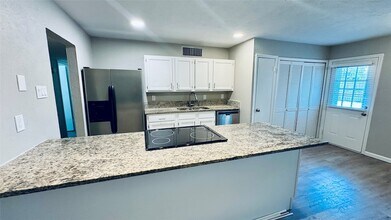 5208 Norris Dr in The Colony, TX - Building Photo - Building Photo