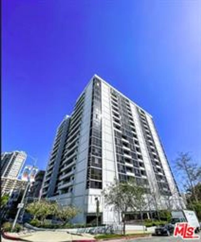 property at 10660 Wilshire Blvd