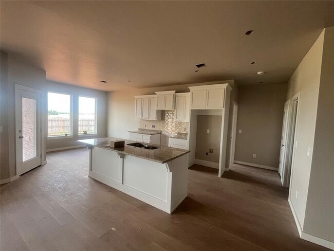 8313 NW 163rd Ter in Edmond, OK - Building Photo - Building Photo