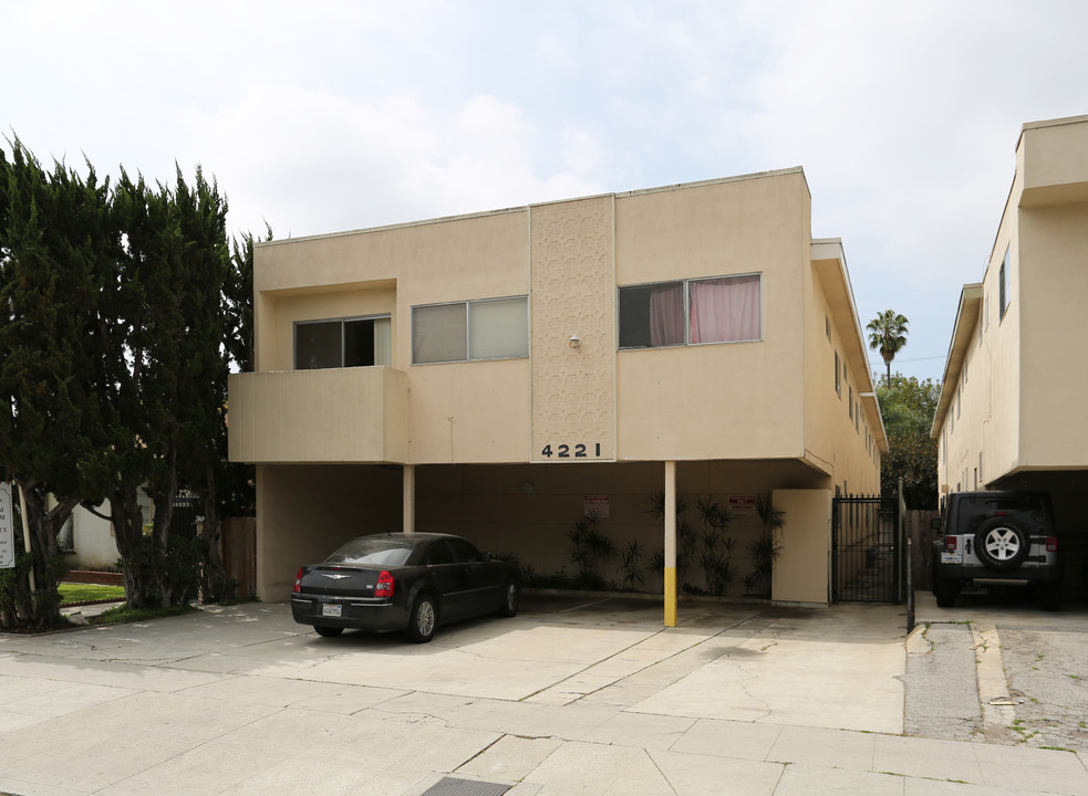 4221 Mclaughlin Ave in Los Angeles, CA - Building Photo