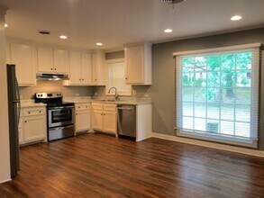 204 Garner St in Oxford, MS - Building Photo - Building Photo