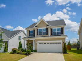 1121 Tulip Poplar Rd in Fuquay Varina, NC - Building Photo