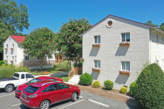 The Wilson Apartments in Carrboro, NC - Building Photo - Building Photo