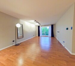7502 Farmingdale Dr in Darien, IL - Building Photo - Building Photo