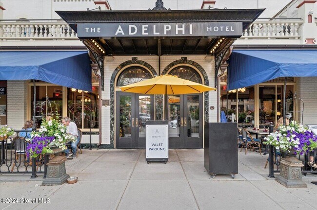 19 Washington St in Saratoga Springs, NY - Building Photo - Building Photo