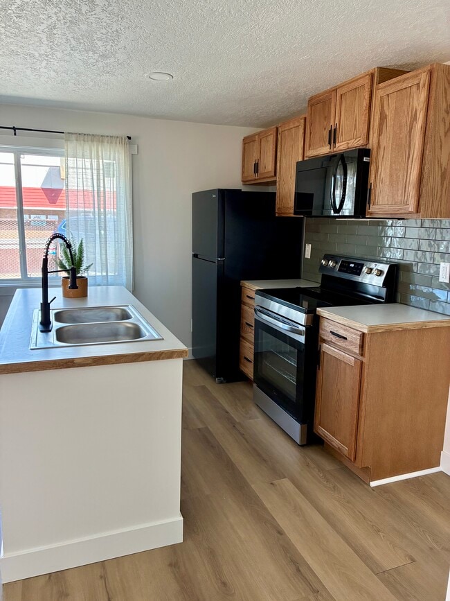 property at 4813 W Irving St
