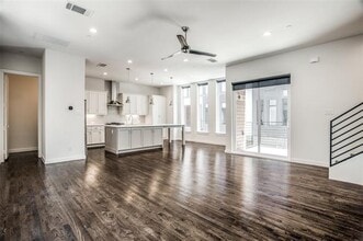 2180 Bennett Ave in Dallas, TX - Building Photo - Building Photo