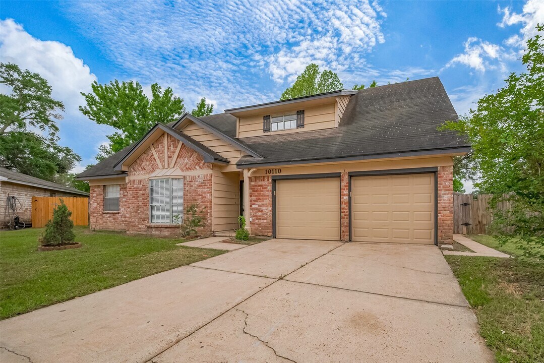 10110 Margate Dr in Houston, TX - Building Photo