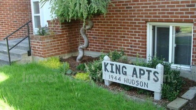 1944 Hudson St in Longview, WA - Foto de edificio - Building Photo