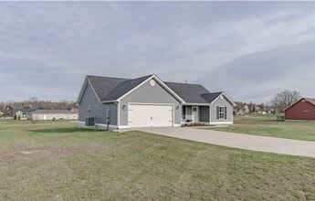 196 Clearfield Dr in Elizabethtown, KY - Building Photo - Building Photo