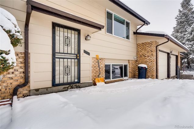 1273 Moore st in Lakewood, CO - Building Photo