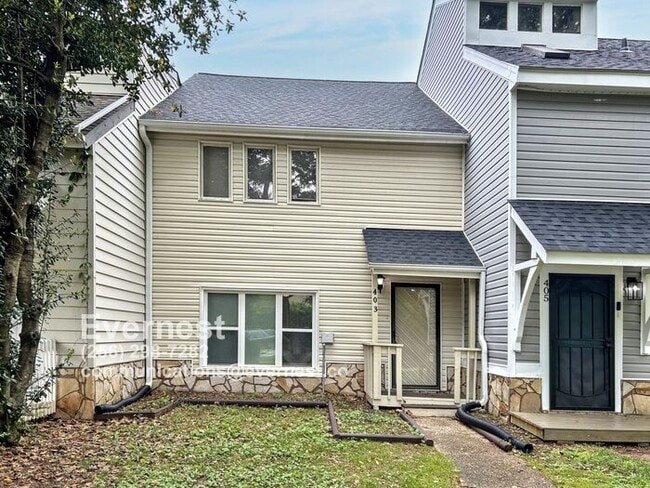 property at 403 Hobbs Rd SE