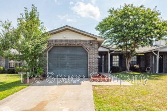 property at 404 Erskine St