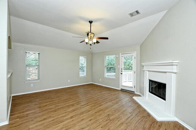 104 Windmill Cir in Leander, TX - Building Photo - Building Photo