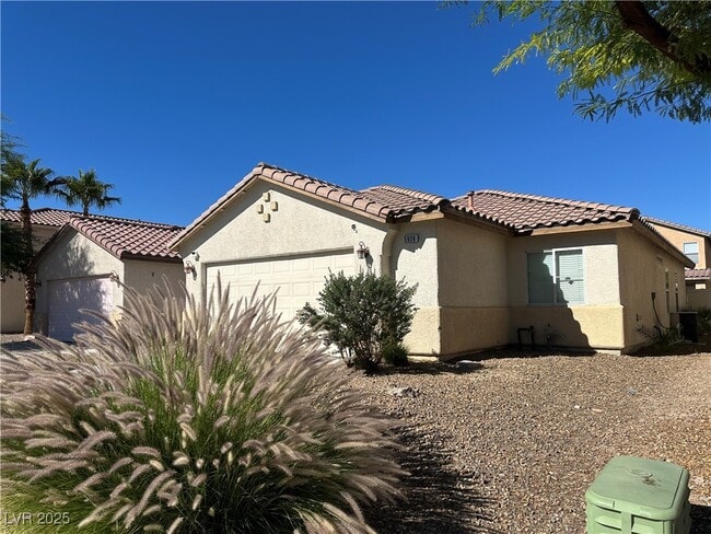5926 Mahogany Mountain Dr in Las Vegas, NV - Building Photo - Building Photo