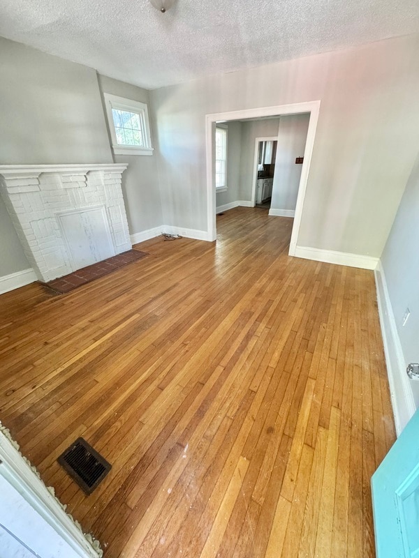 property at 623 E Gladstone Ave