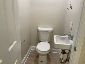 5465 Pine St in Philadelphia, PA - Building Photo - Building Photo